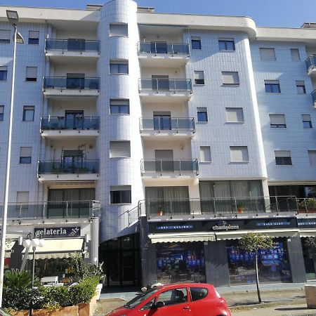 La Casa Di Piero Daire Cosenza Dış mekan fotoğraf